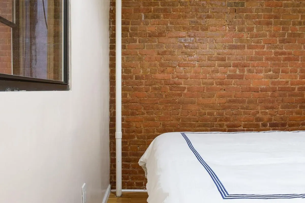 428-4R 2 Bedroom Newly Furnished New York